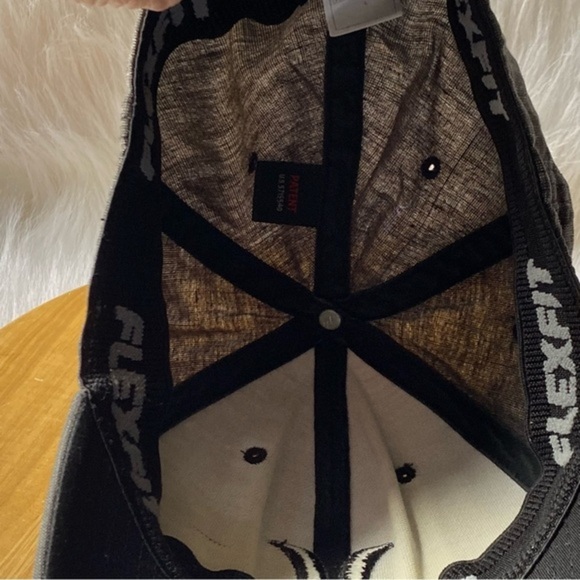 Hurley Hat Size Large-X-Large Distressed Black Flex fit - Picture 9 of 11